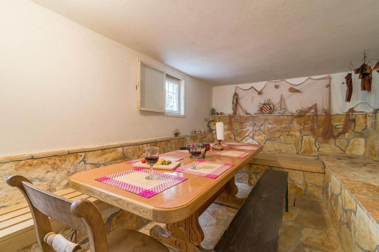 Apartments Punta Kruševo Eksteriør bilde