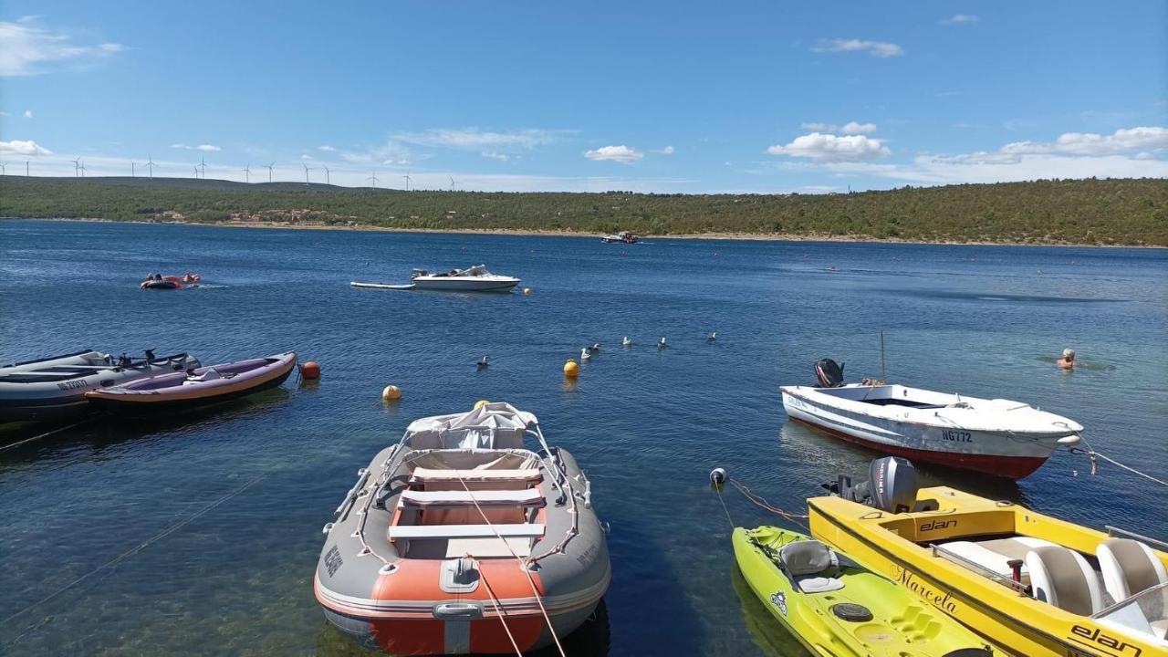 Apartments Punta Kruševo Eksteriør bilde